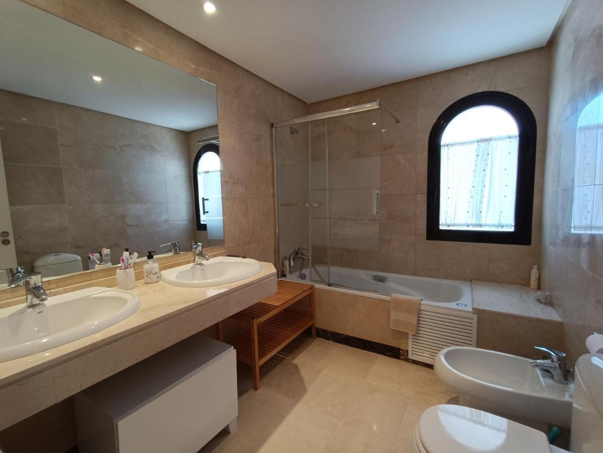 Amplio Apartamento En Portofino La Alcaidesa Esterno foto